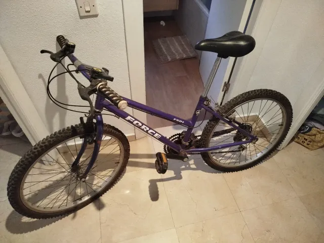 Bicicleta FORCE F601 para restaurar