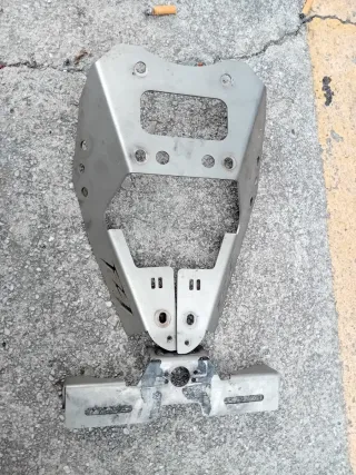 Portamatriculas Yamaha FZ1