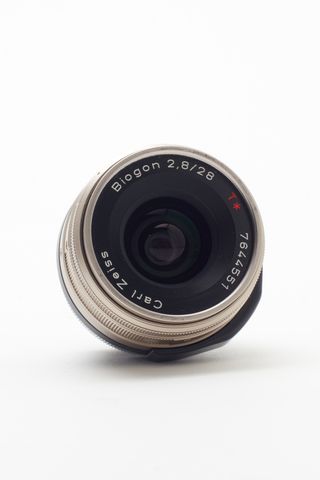 Objetivo Carl Zeiss Biogon 28/2.8 T* Contax G