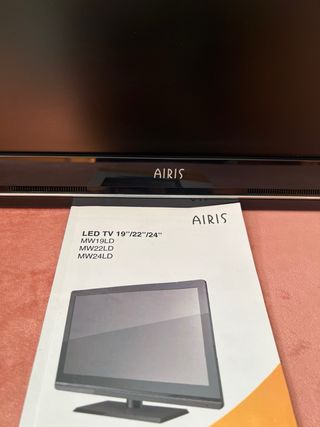 Televisión Airis 19 + Soporte Pared Evo-22T
