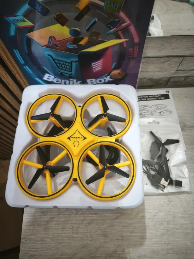 Mini Dron Amarillo/Negro Gravity Induction Firefly