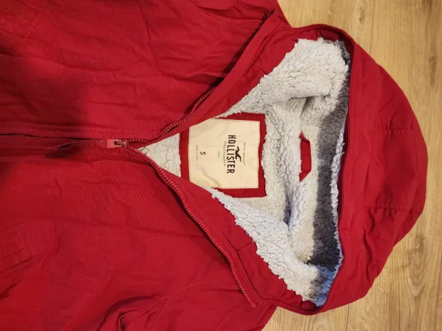Abrigo Hollister Rojo Interior Borrego