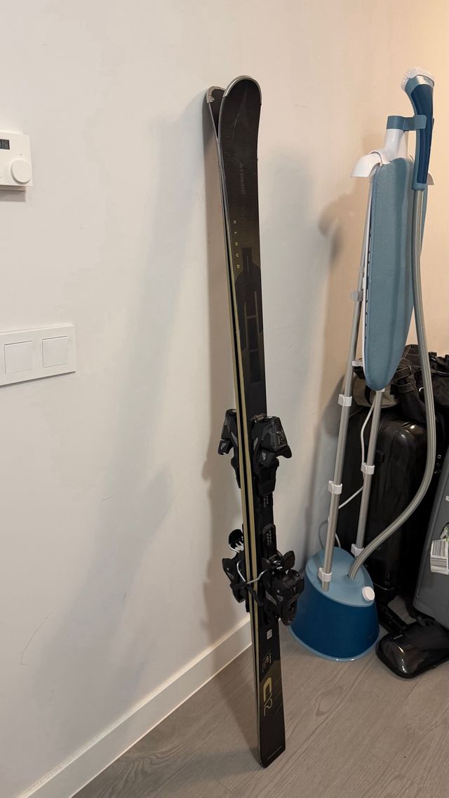 Atomic Cloud C12 161cm Esquís