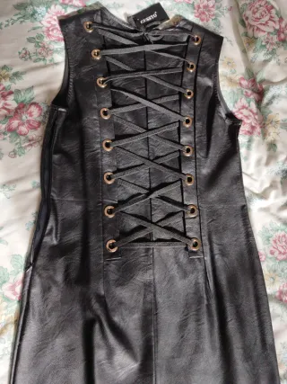 Vestido negro piel sintética talla M/38 nuevo