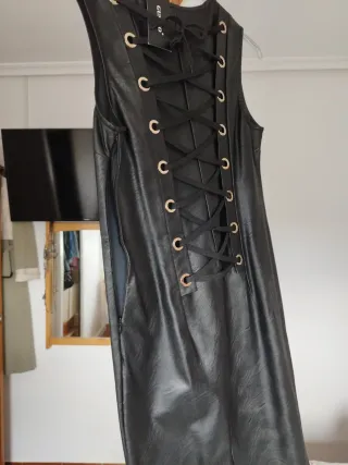 Vestido negro piel sintética talla M/38 nuevo