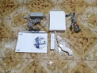 Nintendo Wii + Gioco Super Smash Bros.