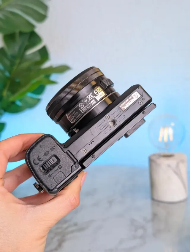 Sony A6000 + Obiettivo 16-50mm OSS