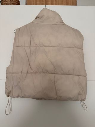 Chaleco acolchado beige