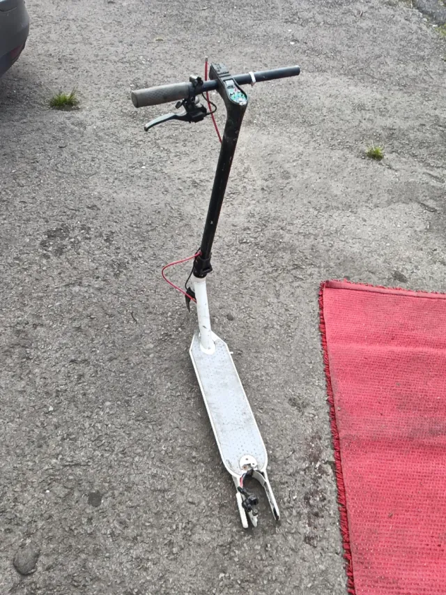 Patinete eléctrico para piezas