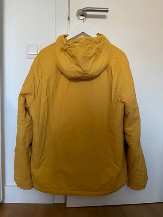 Anorak tipo canguro amarillo