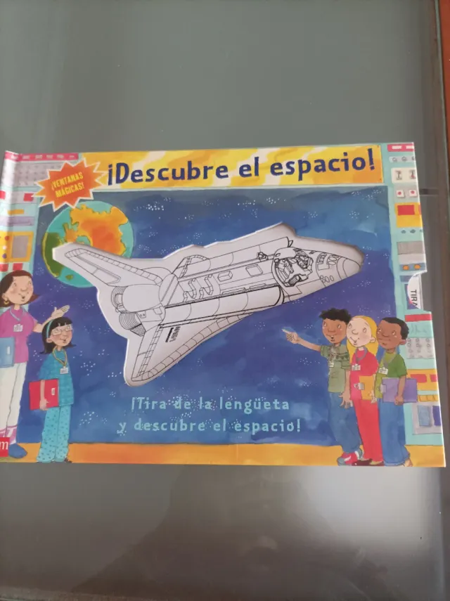 Descubre el espacio (Ventanas mágicas) (Spanish...