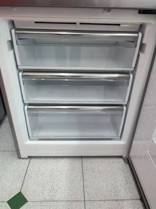 Frigorífico Siemens Inox A+ 200x70cm con garantía