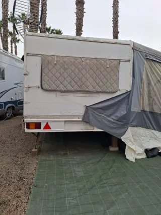 Caravana 2 ambientes,cocina,baño.Esta Torredel Mar