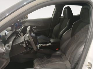 Peugeot 2008 GT Puretech 155 S&S EAT8