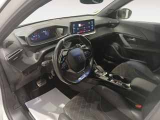 Peugeot 2008 GT Puretech 155 S&S EAT8