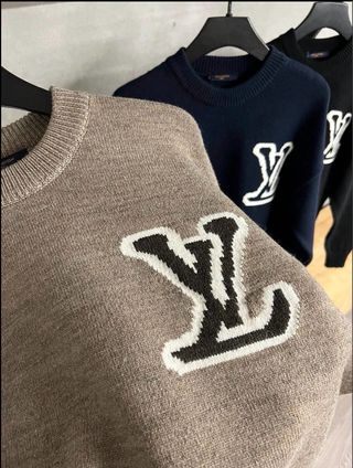 Jersey Louis Vuitton Negro con Logo Blanco