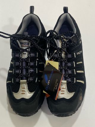 Zapatos Mezera Negros y Plateados Nuevos