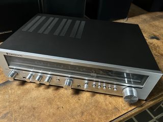 Amplificador Hi-Fi  Vintage KENWOOD KR-2010