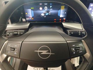 Opel Frontera 1.2T XHT Hybrid eDCT6 107kW Edition