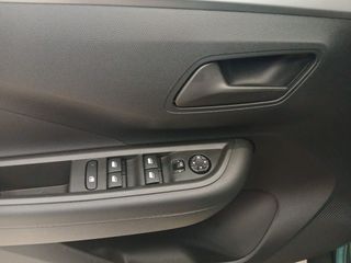 Opel Frontera 1.2T XHT Hybrid eDCT6 107kW Edition