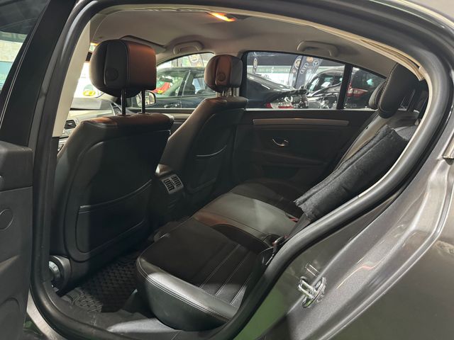 RENAULT Laguna Dynamique RLink dCi 110 eco2