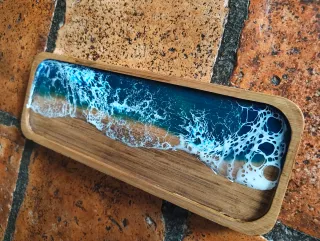 Bandeja madera olas resina epoxi