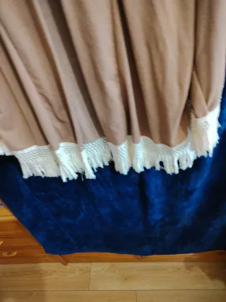 Chaquetilla beige con flecos