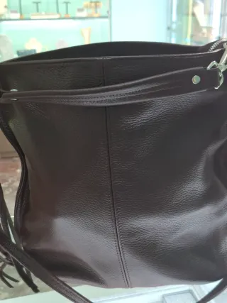 Bolso de piel  color granate