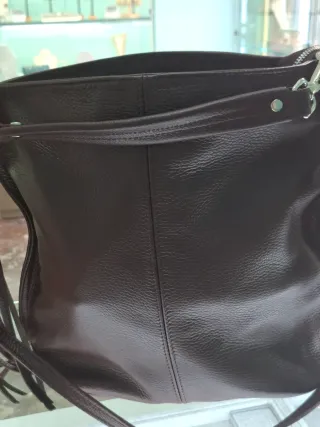 Bolso de piel  color granate