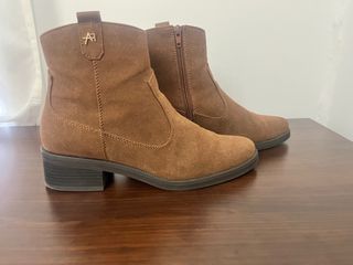 Botines marrones de ante
