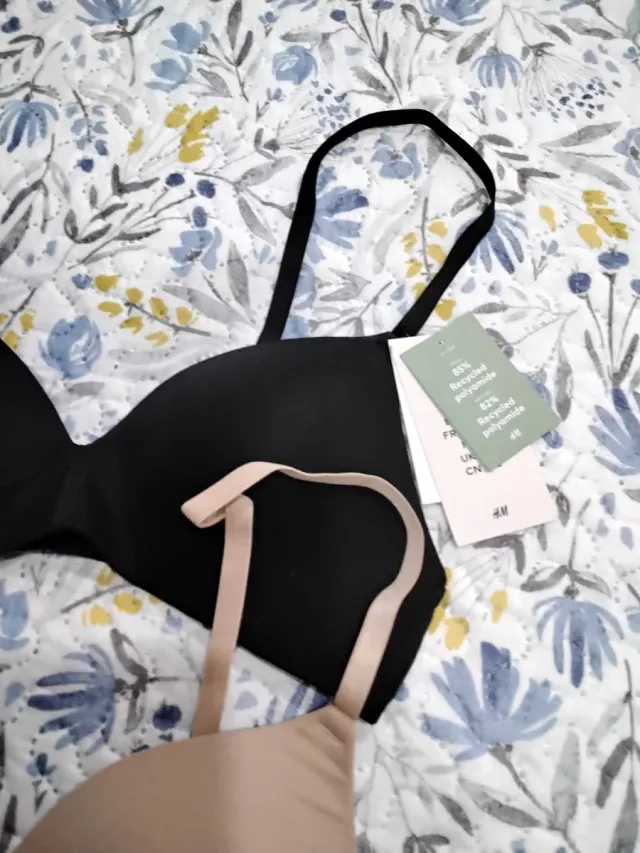 Sujetadores H&M sin estrenar (beige y negro)