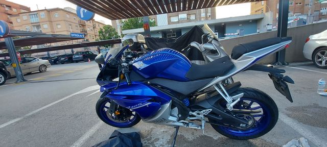 Yamaha YZF R 125 ABS