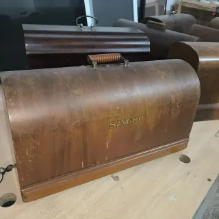 Tapa de máquina de coser