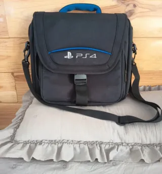 Maletín PS4 (PlayStation 4) Negro y Azul