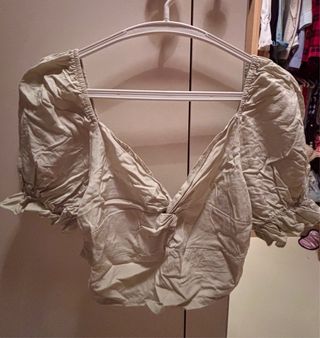 Blusa crop verde pastel