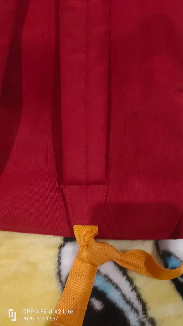 Mochila Tous Roja con Estampado Dorado