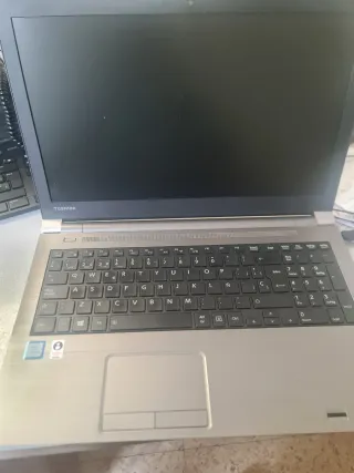 Portátil Toshiba Tecra A50-C