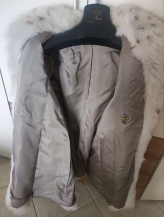 Pelliccia volpe bianca maculata