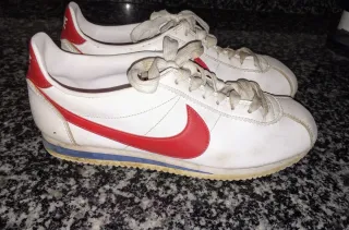 Zapatillas Nike Cortez Blancas y Rojas