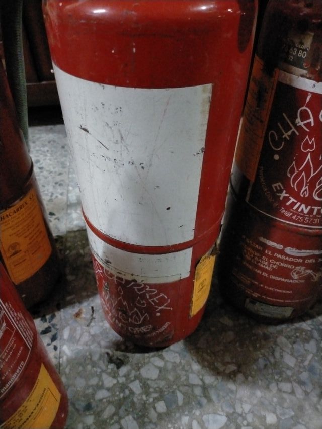 Lote e extintores de incendios