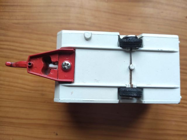 Caravana JOAL 1/43 (R:150)