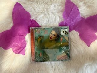 Taylor Swift - The Life Of A Showgirl CD + Póster