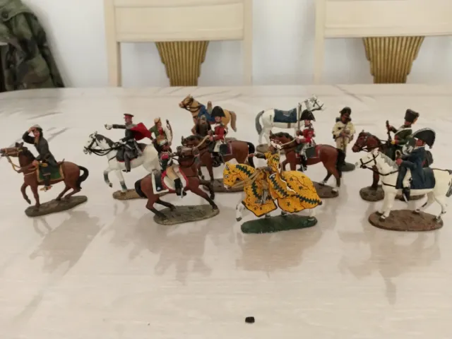Figuras de plomo caballeros ha caballo antiguos