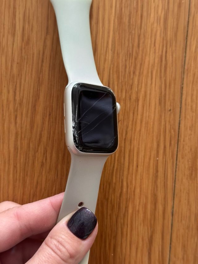 Apple Watch SE 40mm GPS Plata