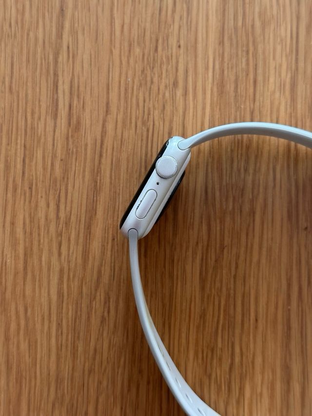 Apple Watch SE 40mm GPS Plata