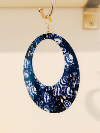 Pendientes Aro Flores Azul y Blanco Mango