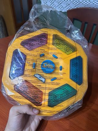 Super Simon MB Juego de Mesa + Dardos