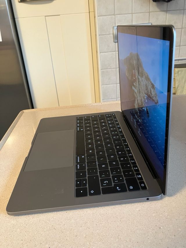 MacBook Pro 13 Apple Plata/Gris Espacial