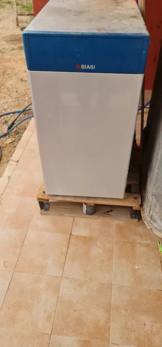 Caldera gasoil Biasi y deposito