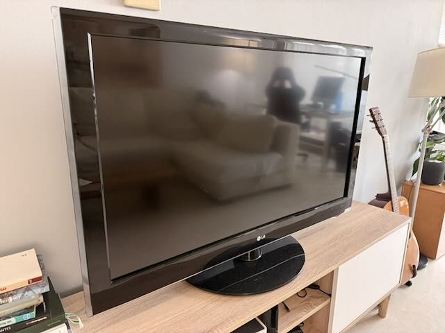 TV LCD LG 47" 47LH5000 Panorámico